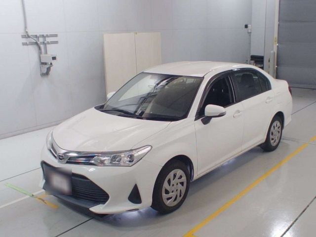 30261 Toyota Corolla axio NRE161 2018 г. (CAA Chubu)